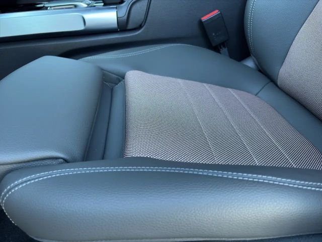 Mercedes-Benz EQB 300 4MATIC Electric Art