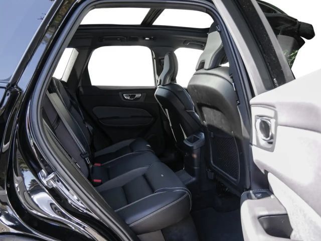 Volvo XC60 AWD Dark Plus Recharge T8