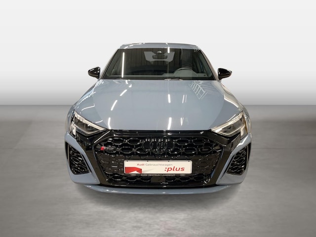 Audi RS3 Quattro S-Tronic Sedan