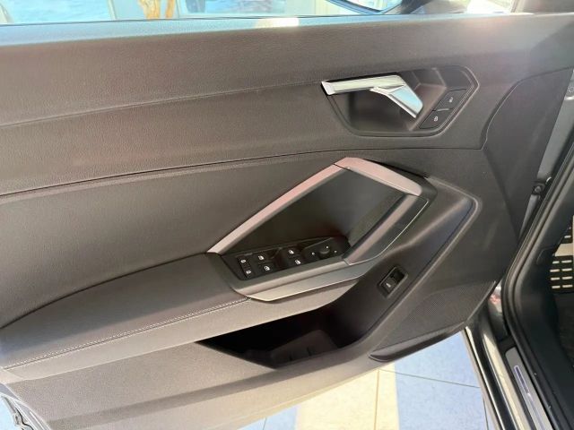 Audi Q3 35 TFSI S-Line