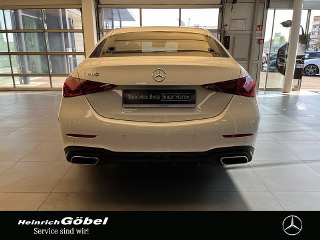 Mercedes-Benz C 200 Sedan