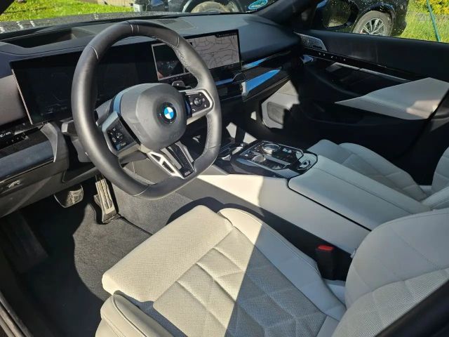 BMW 520 520d M-Sport Touring xDrive