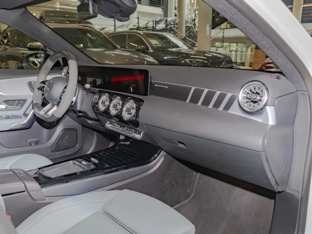 Mercedes-Benz A 35 AMG 4MATIC AMG Line