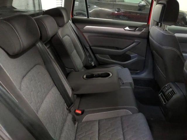 Volkswagen Passat 2.0 TDI Business DSG Variant