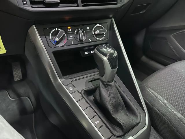 Volkswagen Taigo *Carplay*LED*PDC*Fern & Spur-assistent*