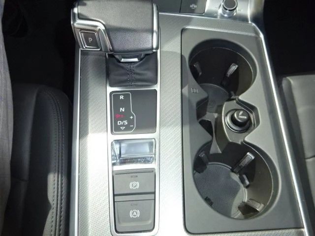 Audi A6 40 TDI Avant Business Quattro