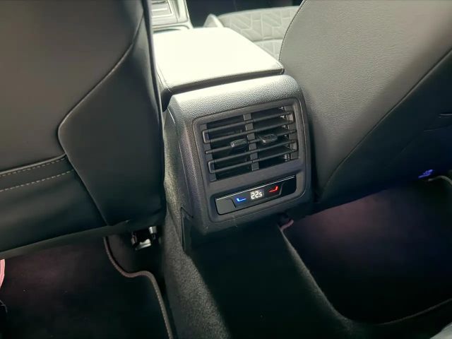 Volkswagen Golf 1.5 TSI Variant