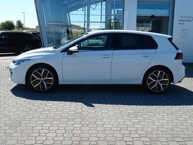 Volkswagen Golf 1.5 eTSI DSG