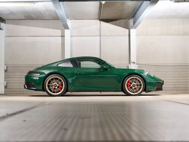 Porsche 911 Carrera Coupé GTS