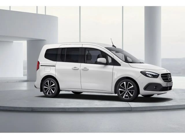 Mercedes-Benz T 180 T 180 d Standard Aut. PTS Navi Cam SHZ LED