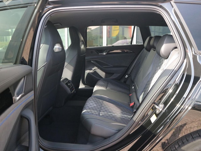 Volkswagen Passat 4Motion DSG R-Line