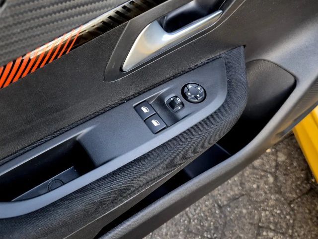 Peugeot E-208 Active Pack