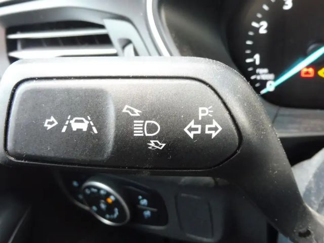 Ford Focus Cool & Connect