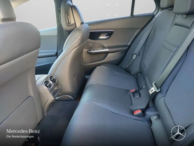 Mercedes-Benz C 220 AVANTGARDE C 220 d Estate