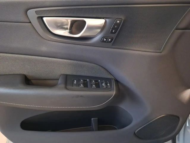 Volvo XC60 Dark Plus