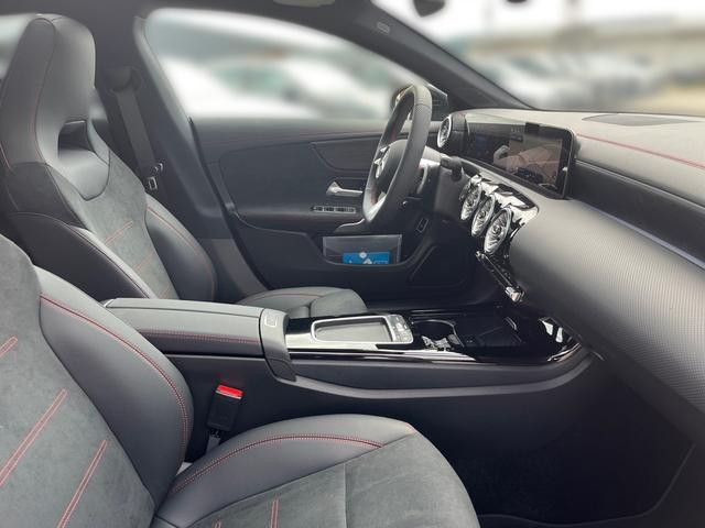 Mercedes-Benz CLA 180 AMG Line Shooting Brake