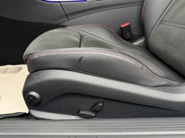 Mercedes-Benz C 180 AMG Line Coupé