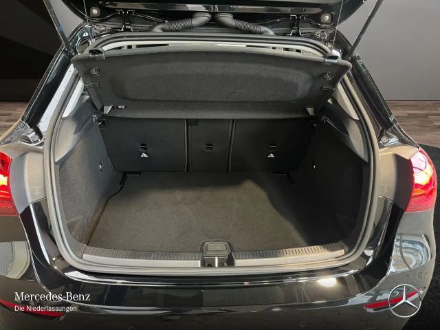 Mercedes-Benz A 180 Progressive