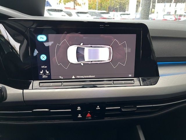 Volkswagen Golf 1.5 eTSI DSG Life Variant