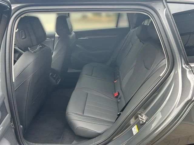 Skoda Superb Combi iV