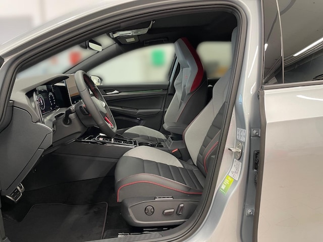 Volkswagen Golf 2.0 TSI Golf VIII