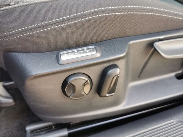 Volkswagen Passat 2.0 TDI Business DSG Variant