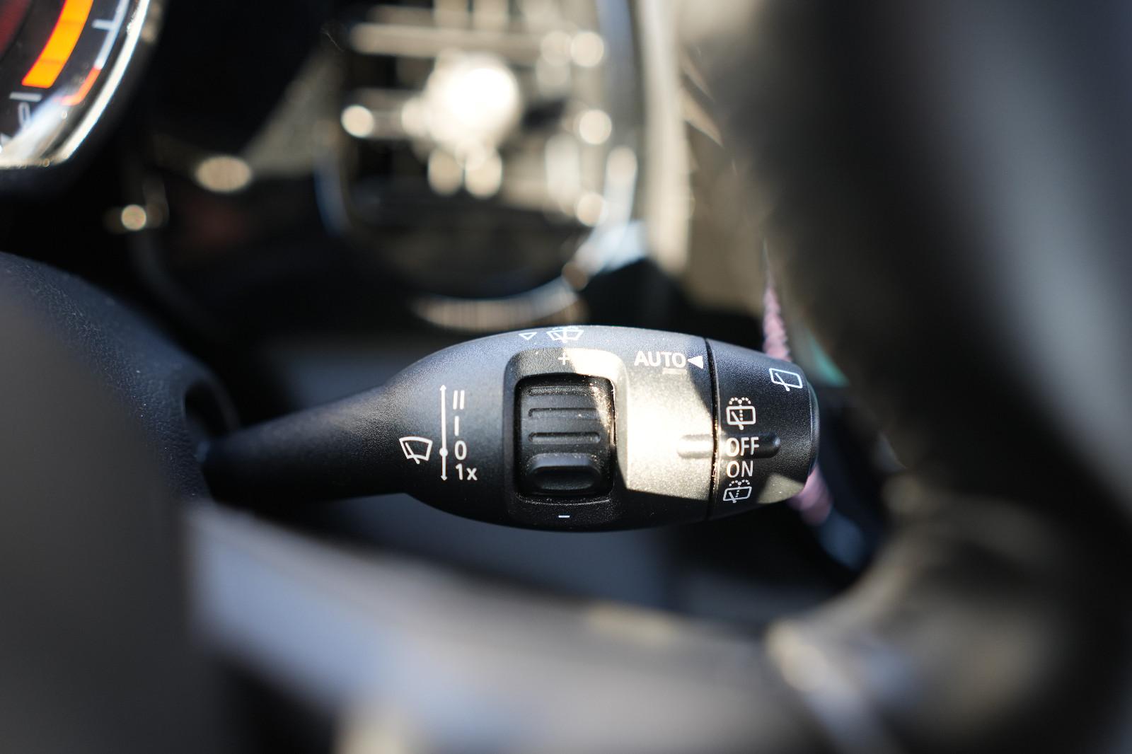 MINI Cooper John Cooper Works