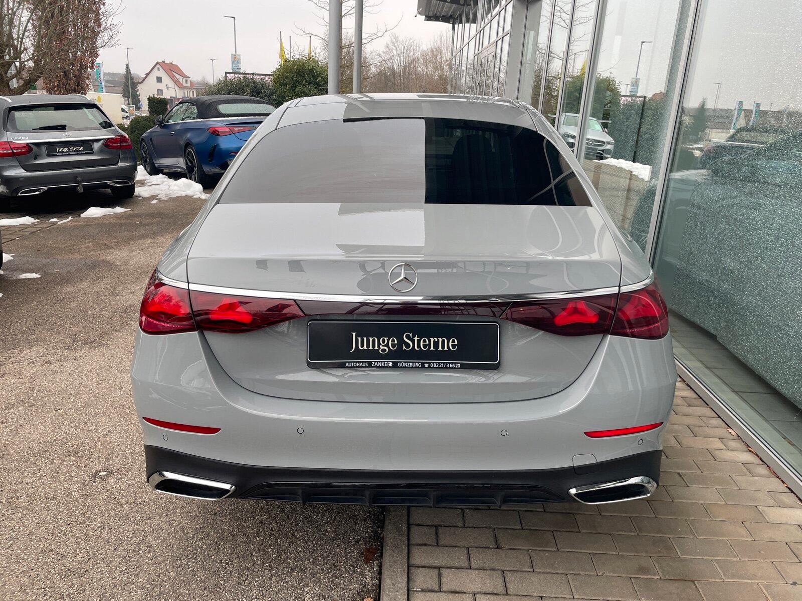 Mercedes-Benz E 220 AMG Line E 220 d Sedan