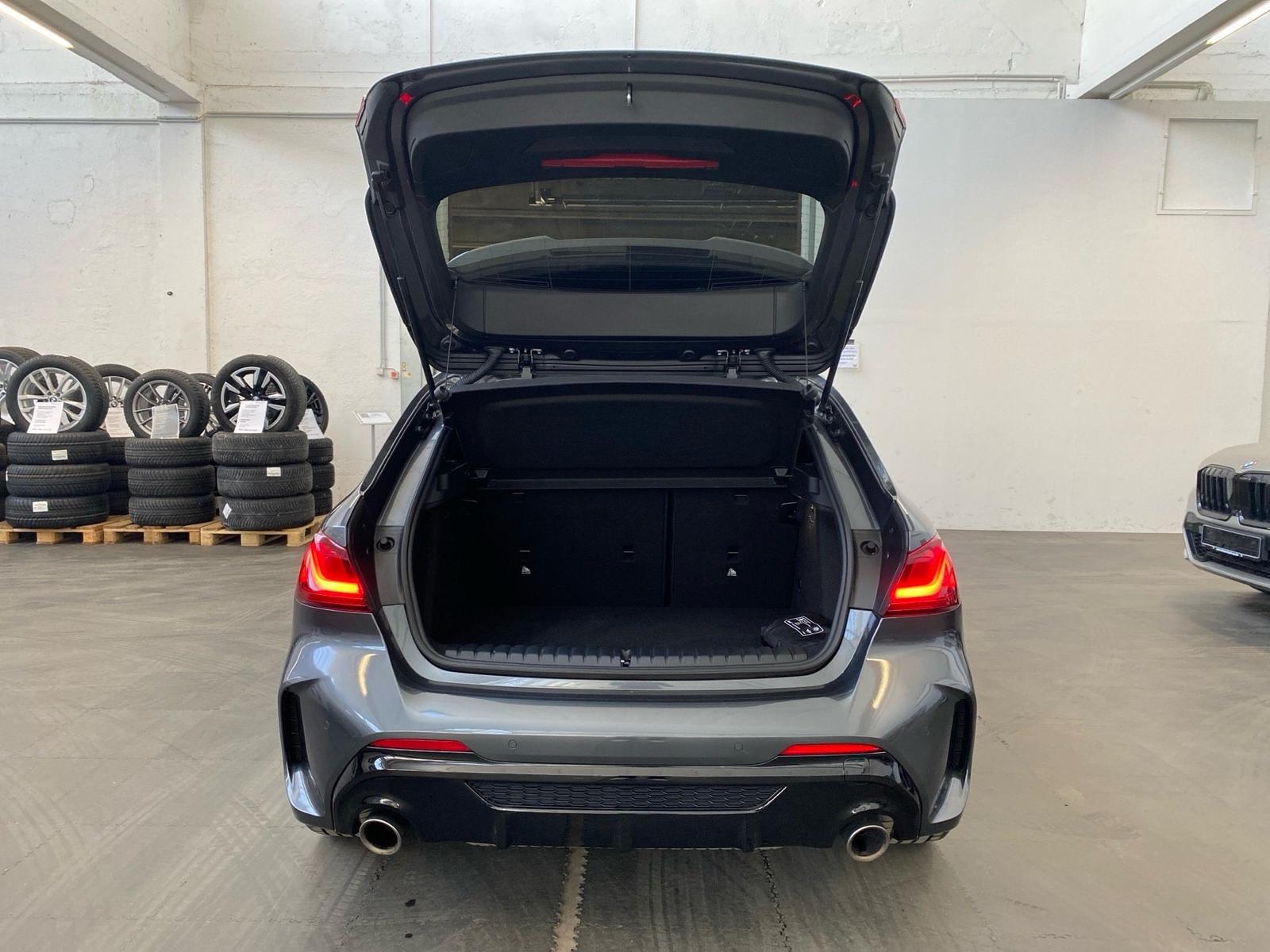 BMW 135 135i 5-deurs Sedan xDrive