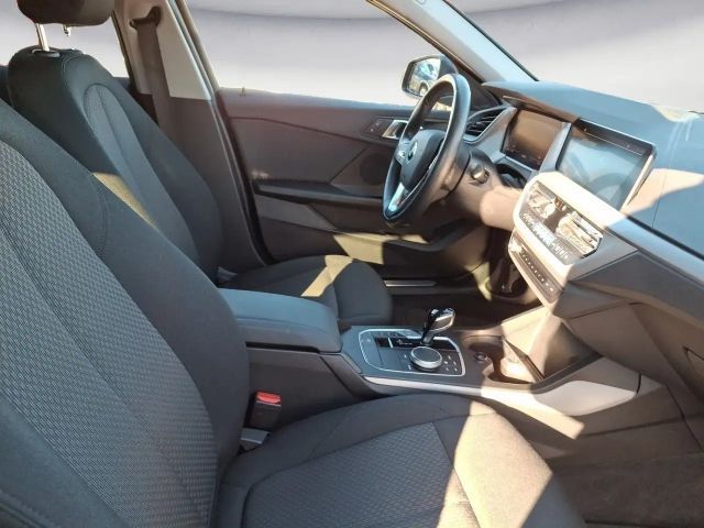 BMW 118 118d 5-deurs Sedan