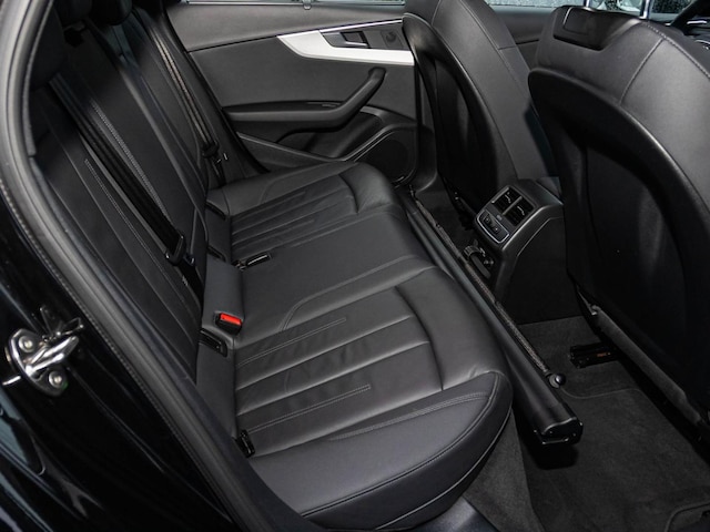 Audi A4 35 TFSI Avant S-Tronic