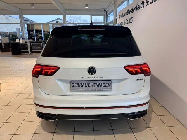 Volkswagen Tiguan 2.0 TSI R-Line