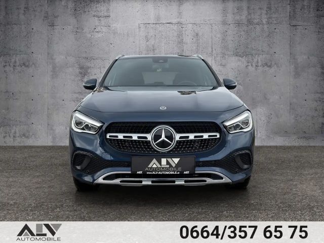 Mercedes-Benz GLA 220 4MATIC GLA 220 d
