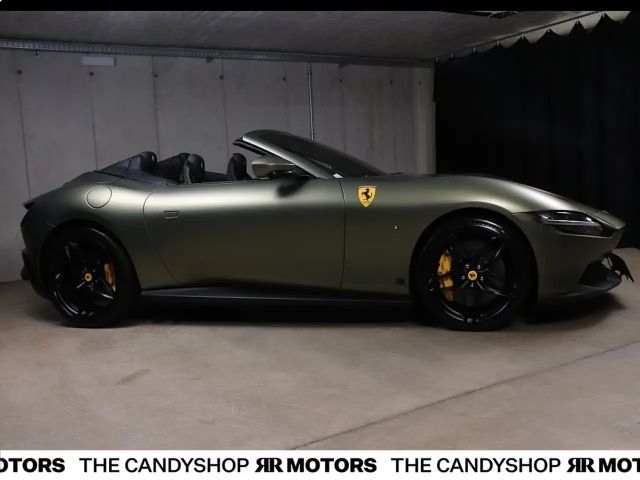 Ferrari Roma Spider