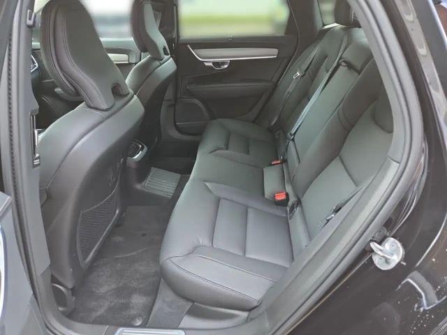 Volvo S90 AWD Dark Plus T8