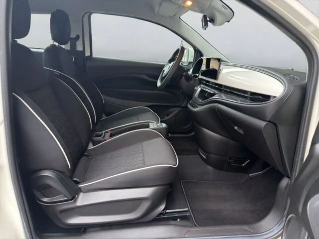 Fiat 500e Base 42kWh*NAVI*KLIMAAUT*TEMPOMAT*