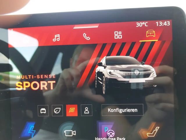 Renault Espace E-Tech Iconic