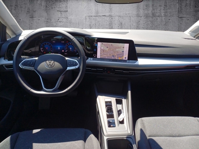 Volkswagen Golf 1.5 eTSI DSG Variant