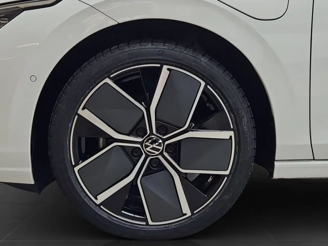 Volkswagen Golf 1.5 TSI Style eHybrid