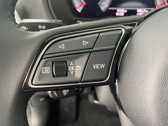 Audi Q2 30 TFSI S-Line