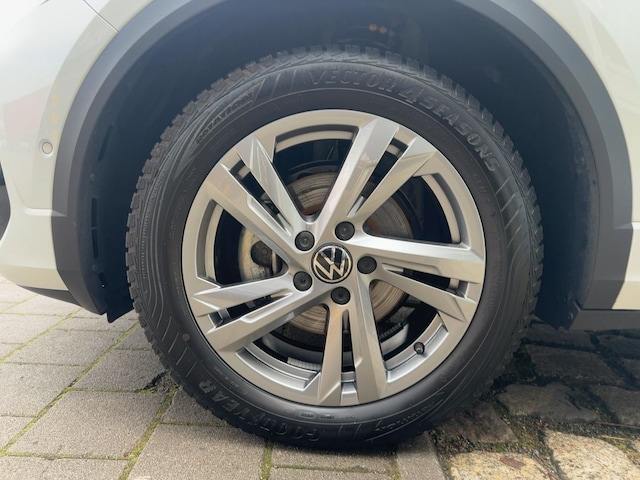 Volkswagen T-Roc 1.5 TSI DSG R-Line