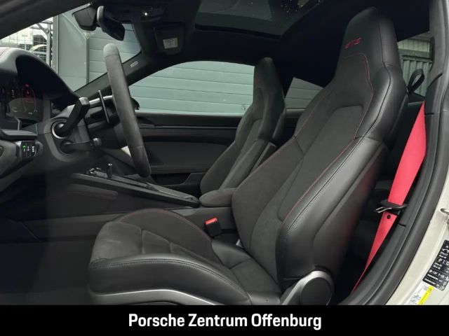 Porsche 992 Carrera Coupé GTS