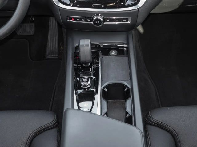 Volvo V60 Cross Country AWD Plus