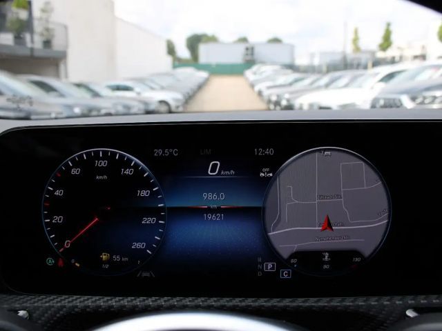 Mercedes-Benz A 200 A 200 d