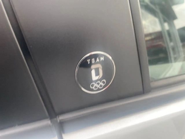 Toyota Yaris Hatchback Hybride Team D