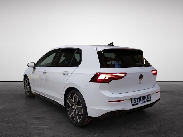 Volkswagen Golf 1.5 eTSI DSG R-Line