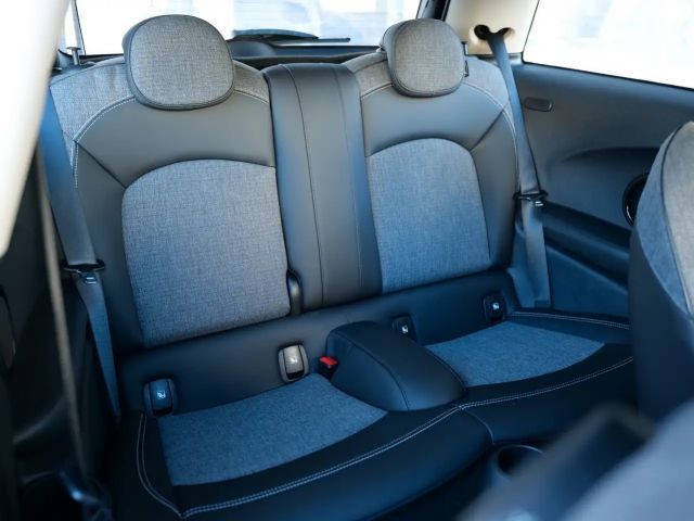 MINI Cooper S DKG LEDER+NAVI PLUS+CAM+HUD+DRIVING ASS