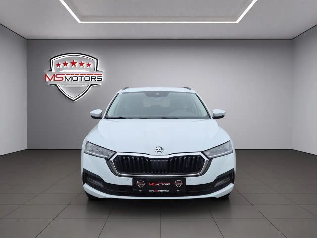 Skoda Octavia 2,0 TDI*DSG*ACC*WERKSGARANTIE*LED*NAVI*KREDIT