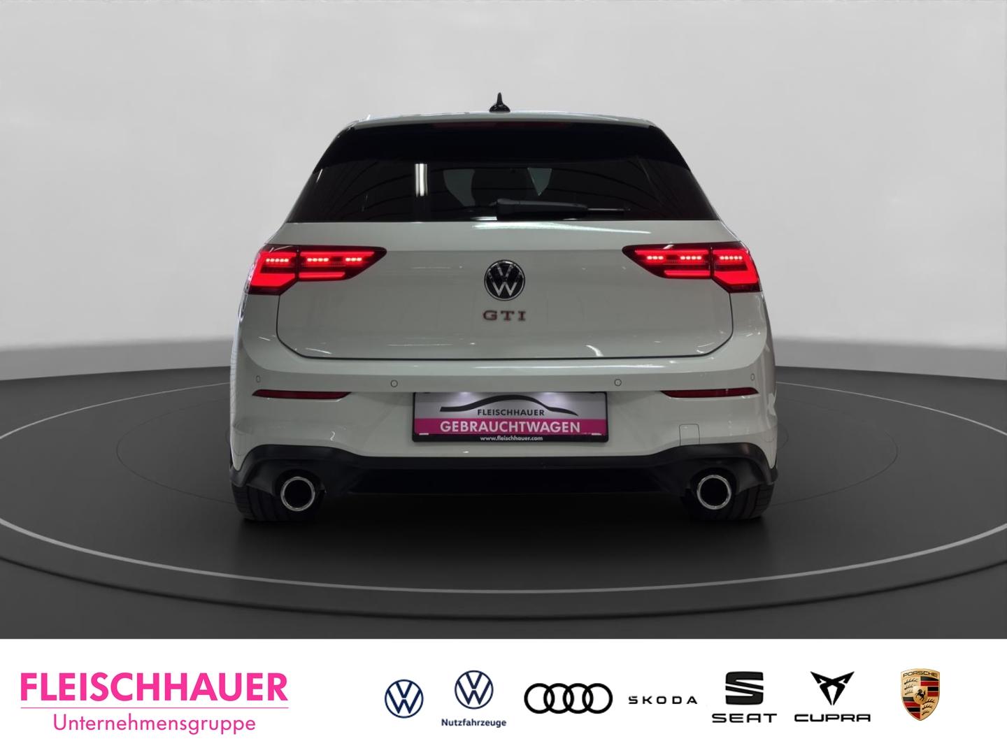 Volkswagen Golf 2.0 TSI Business GTI Golf VIII