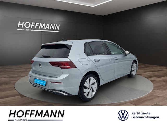 Volkswagen Golf 1.5 eTSI DSG